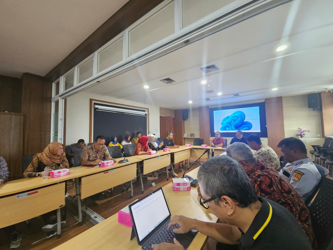 Diskominfo Kota Semarang Hadiri Rapat Koordinasi Realisasi Anggaran TA 2025 di Bappeda